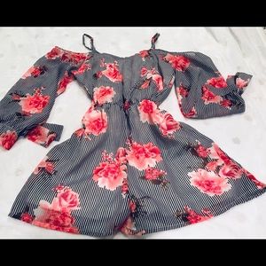 Casual cold shoulder rhomper.